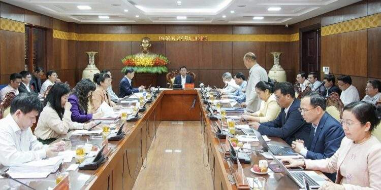 Quang cảnh phiên họp của lãnh đạo TP Đà Nẵng và các đơn vị liên quan cho ý kiến danh mục các dự án trọng điểm của thành phố giai đoạn 2026-2030.