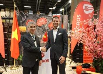 Đại sứ Việt Nam tại Đức Nguyễn Đắc Thành tham dự sự kiện