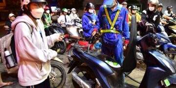 Gasoline prices in Vietnam jump to 3-month peak