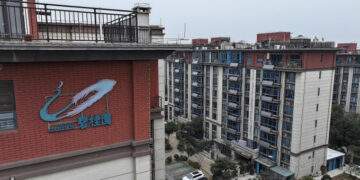 Hong Kong court dismisses bid to liquidate property giant Country Garden