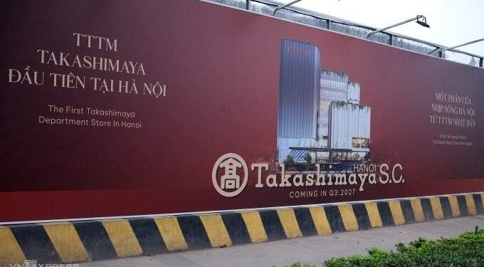 Japanese retail giant Takashimaya to open shopping mall in Hanoi's most expensive land area