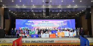 Lễ vinh danh các đội thi, huấn luyện viên có thành tích cao trong các cuộc thi, giải đấu STEM, Robotics quốc tế trong năm 2025.