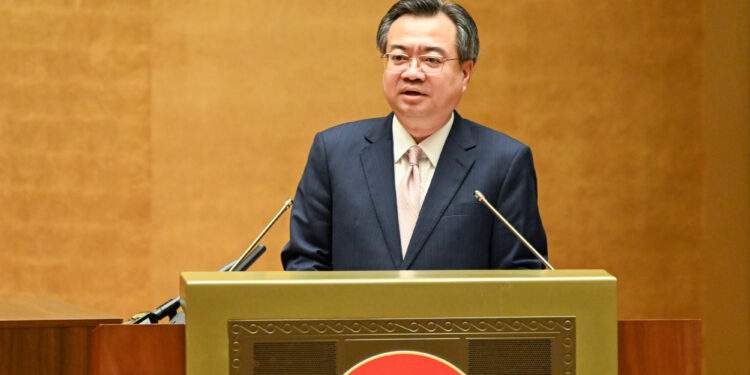 Ủy viên Bộ Chính trị, Bí thư Trung ương Đảng, Trưởng ban Chính sách, chiến lược Trung ương Nguyễn Thanh Nghị đã trình bày chuyên đề “Nội dung trọng tâm, cốt lõi của Nghị quyết số 79-NQ/TW, ngày 6/1/2026 của Bộ Chính trị về phát triển kinh tế nhà nước”. Ảnh: Nhân Dân