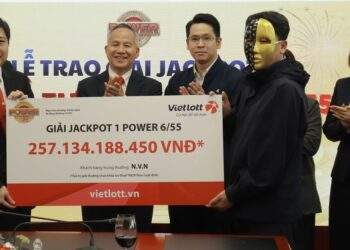 Lại có người trúng 257 tỉ đồng Vietlott sát tết, dành 6 tỉ làm từ thiện