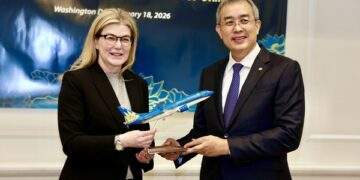 Lãnh đạo Vietnam Airlines nói về kế hoạch đầu tư 30 máy bay thân rộng hơn 12 tỉ USD