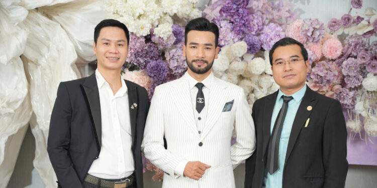 Lotus Land ra mắt dòng sản phẩm nước hoa trầm tinh khiết