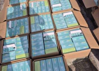 Năm 2025, thu giữ 376.577 sản phẩm thuốc lá điện tử nhập lậu - Ảnh 1