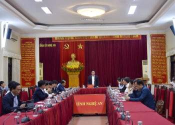 Quang cảnh cuộc họp