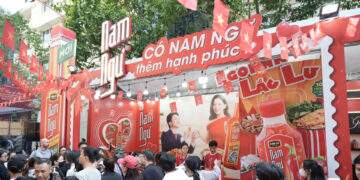 Quét mã QR nhận biết hàng chính hãng Nước mắm Nam Ngư