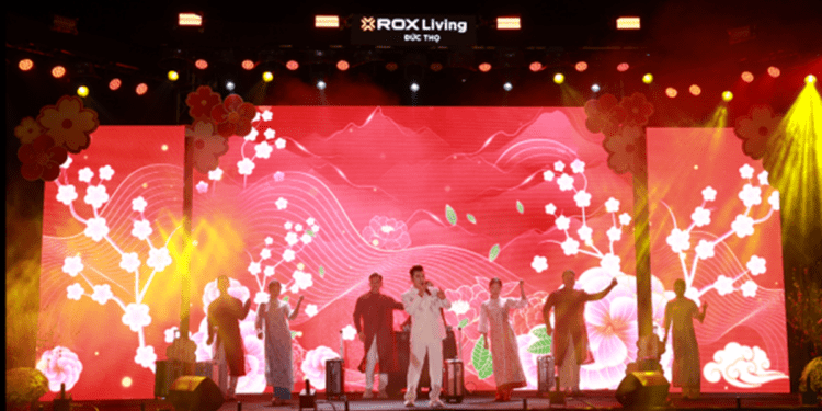 ROX Living Đức Thọ rực rỡ đêm Nhạc hội Xuân Concert