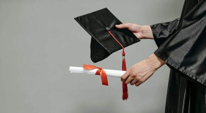 Rushing a bachelor’s degree in 3 years, I struggle to find work