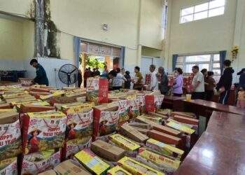 Sở Công Thương TPHCM trao quà Tết cho 800 hộ dân ở xã Cần Giờ