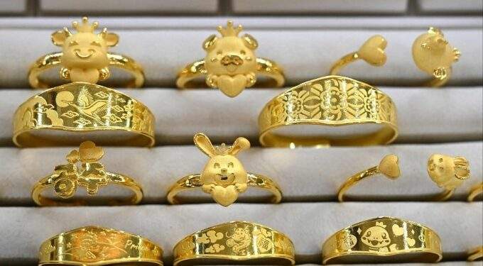 Soaring gold prices push South Koreans to ditch traditional gifts