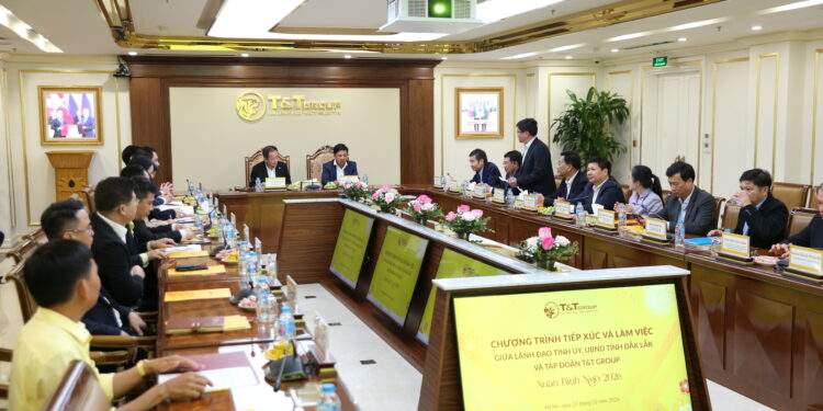 Quang cảnh buổi làm việc. (Ảnh: TT Group).