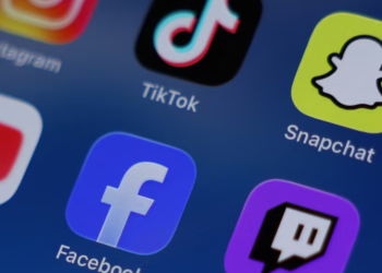 Tây Ban Nha tính cấm trẻ dưới 16 tuổi dùng mạng xã hội