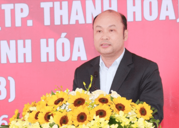 Phó Chủ tịch UBND tỉnh Thanh Hoá Cao Văn Cường phát biểu tại buổi lễ. Ảnh: Lê Hợi