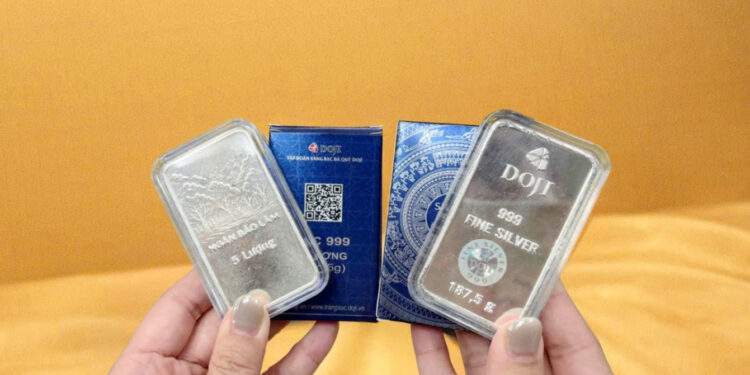 Thị trường bạc thêm sôi động khi nhà cung cấp mới ‘nhập cuộc’