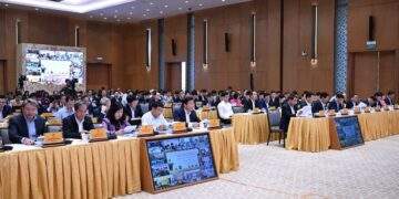 Các đại biểu dự phiên họp. Ảnh: VGP. 