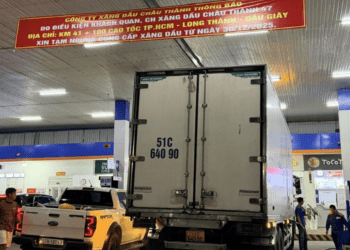Tin mới về hai trạm xăng dầu trên cao tốc TPHCM - Long Thành
