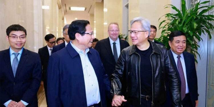 Từ gia công tiến lên làm chủ