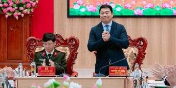 Từ 'tay ngang' trở thành Phó giám đốc ngành bay khi mới 26 tuổi