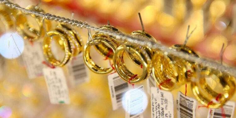 Vàng SJC và nhẫn đảo chiều tăng, thế giới dự báo đạt mốc 5.000 USD/ounce