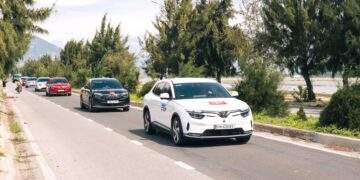 VinFast lì xì tết 'siêu khủng', miễn phí tới 3 năm sạc xe