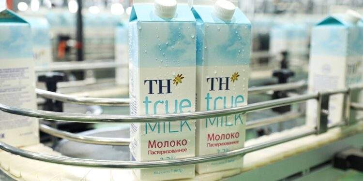 Xây dựng ngành sữa Việt Nam phát triển bền vững, tham gia sâu chuỗi giá trị toàn cầu