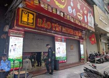 Bảo Tín Minh Châu thông tin về việc công an xuất hiện tại hàng loạt cửa hàng