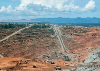 Bên trong mỏ đất hiếm lớn nhất thế giới trữ lượng 1,4 tỷ tấn 