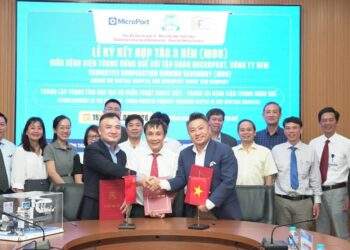 Bệnh viện Trung ương Huế tiên phong đào tạo phẫu thuật robot