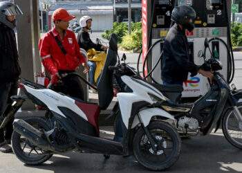 Cambodia boosts fuel imports from Singapore, Malaysia