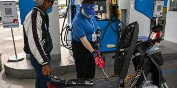 Cambodia strengthens control over retail fuel sales