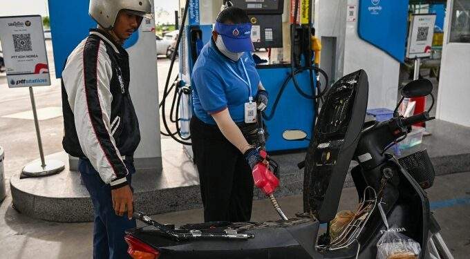 Cambodia strengthens control over retail fuel sales