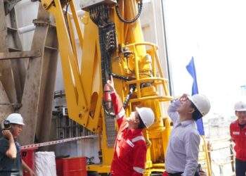 Có gì đặc biệt ở "siêu giàn khoan" hiện đại PV Drilling vừa được đặt tên tại TPHCM