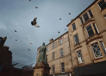 Ảnh chụp bởi chế độ màu Leica Chrome của Xiaomi Leica Leitzphone - Nguồn: CNET. 