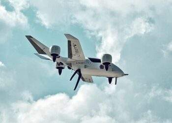 Nhiều linh kiện để sản xuất, lắp rác UAV phải nhập khẩu từ nước ngoài. Ảnh minh hoạ