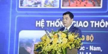 Chủ tịch tỉnh Thanh Hóa cam kết đồng hành cùng nhà đầu tưTỉnh Thanh Hóa cam kết tiếp tục cải thiện mạnh mẽ môi trường đầu tư kinh doanh; bảo đảm môi trường đầu tư ổn định, an toàn, minh bạch và cạnh tranh.