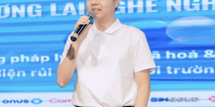 Ông Trần Huyền Dinh, nhà sáng lập kiêm CEO AlphaTrue