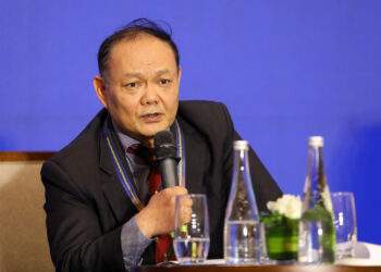 Ông Dương Hồng Anh, Phó Cục trưởng Cục Đường sắt Việt Nam phát biểu tại toạ đàm. Ảnh: Việt Dũng