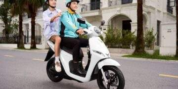 GMS miễn phí thuế, đổi pin 3 năm cho tài xế Xanh SM Bike