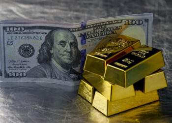 Gold prices stall as investors turn to dollar hedge amid Iran conflicts