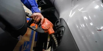 Gov't leader orders sufficient energy supplies for production, business, consumption