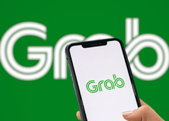 Grab nhận "bão" 1 sao sau vụ khoá tài khoản tài xế