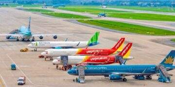 Hãng bay thiệt hại hàng ngàn tỉ đồng, có thể xem xét điều chỉnh trần giá vé máy bay