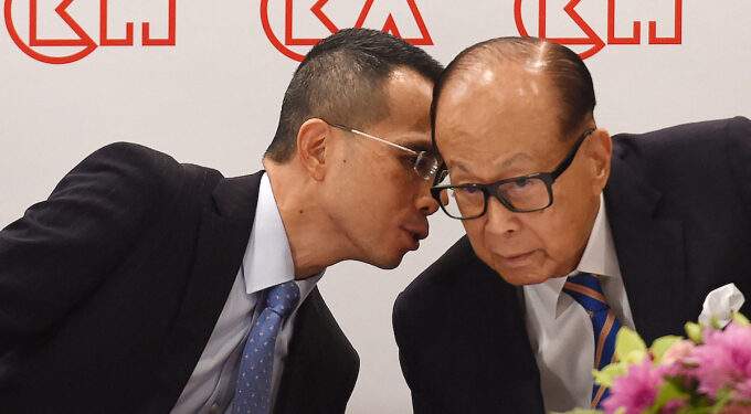 Hong Kong’s 2nd richest man Li Ka-shing to sell UK electricity operator for $14B