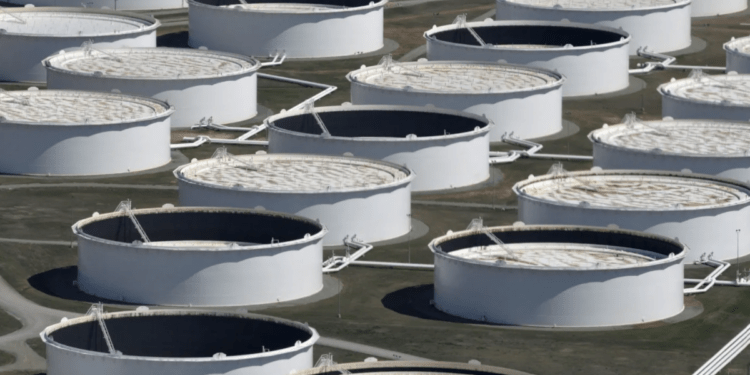 IEA khuyến nghị làm việc từ xa, hạn chế đi lại và dùng bếp điện giữa khủng hoảng năng lượng toàn cầu