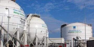 Middle East tensions set to test VN-Index, boost energy stocks