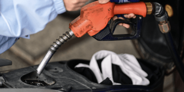 Một loại xăng mới sắp phủ kín thị trường, loạt nhà máy lập tức ‘hồi sinh’