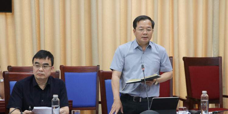 Phó Giám đốc Sở Xây dựng Nghệ An Nguyễn Đức An đề nghị các địa phương sớm trình báo cáo nghiên cứu khả thi để Sở xem xét, phê duyệt